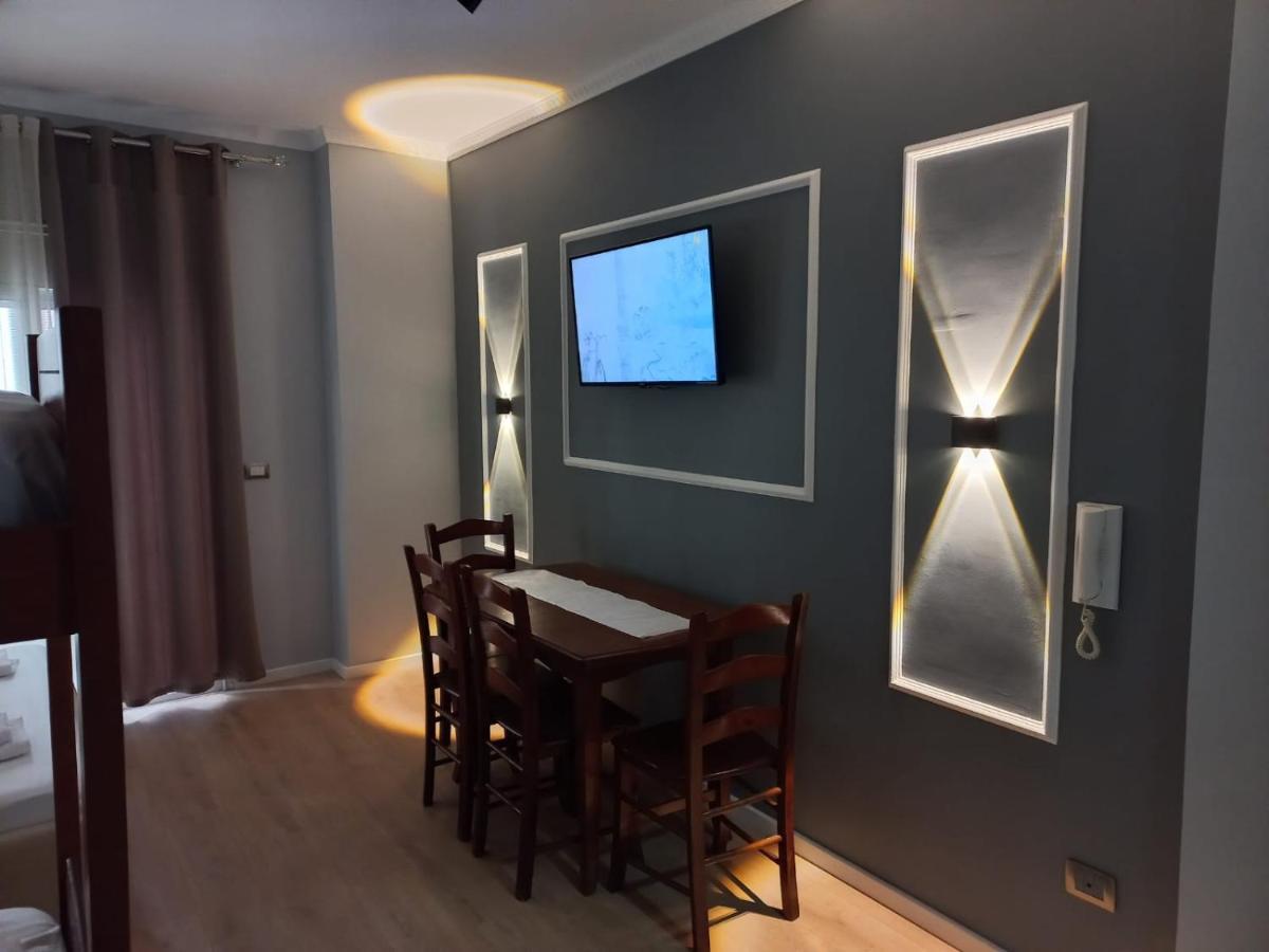 Lungomare Apartament Sea View Vlorë Eksteriør bilde